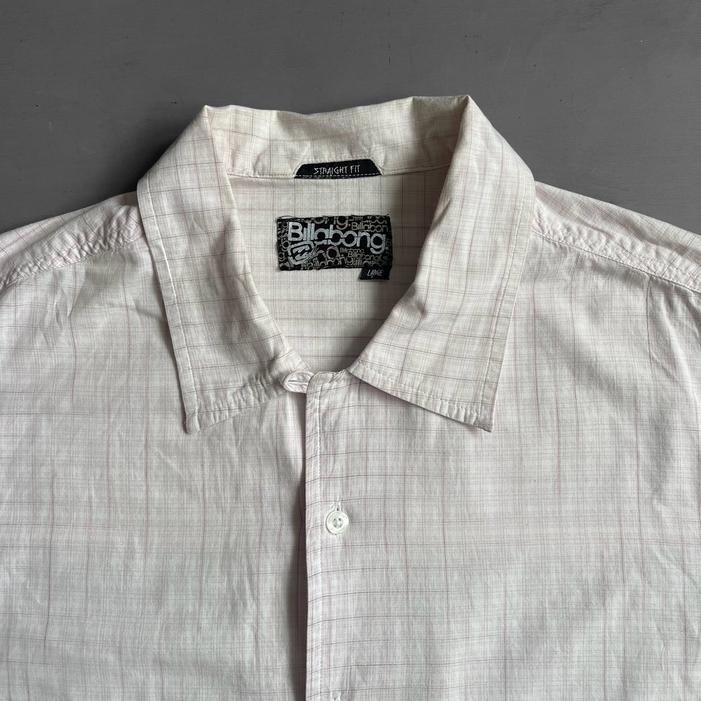 2000s Billabong script short sleeve shirt (L)