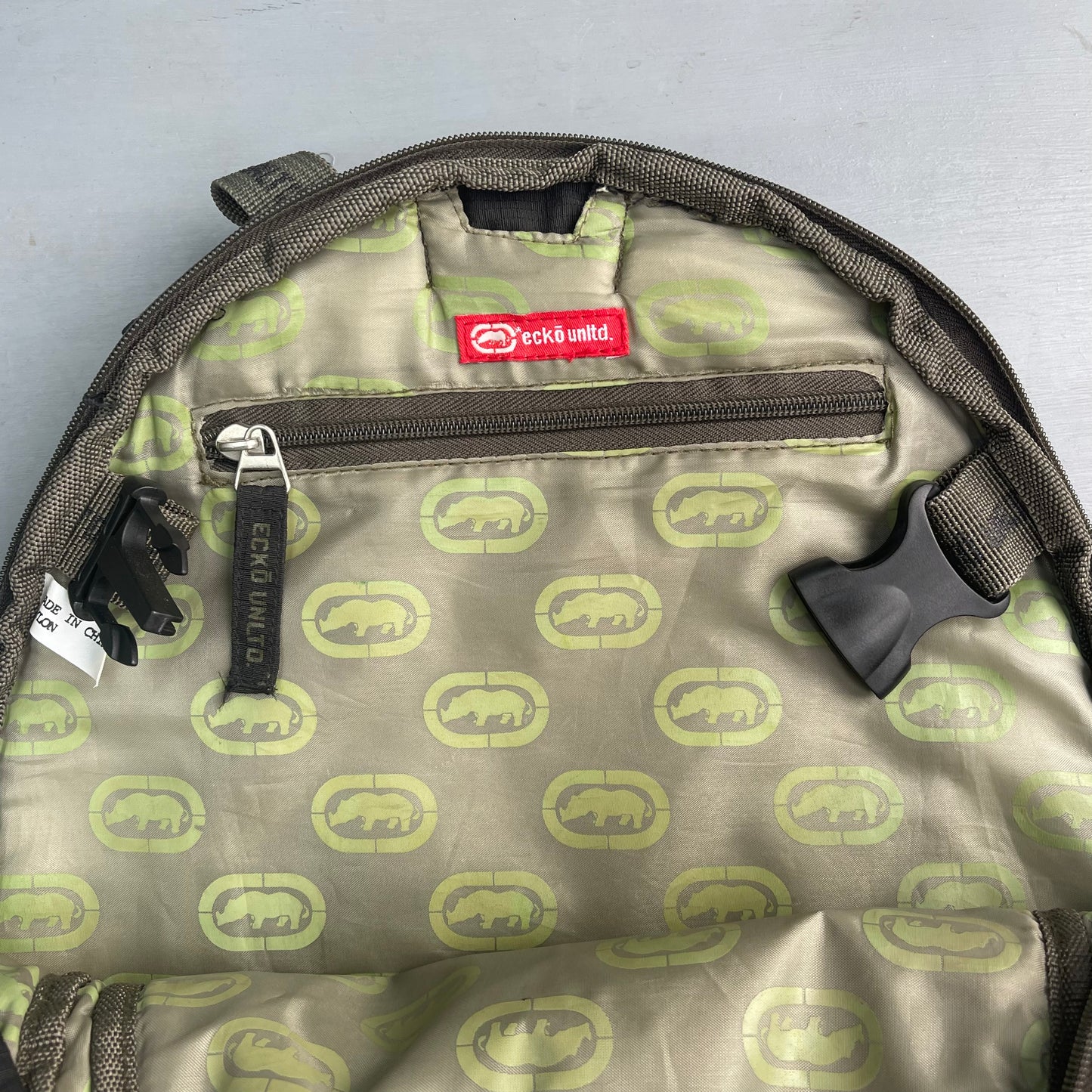 Early 2000s ECKO multi adjustable rucksack & side bag