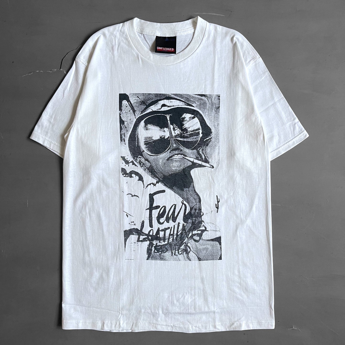 2000s Fear & Loathing in Las Vegas unfledged T-shirt (M/L)