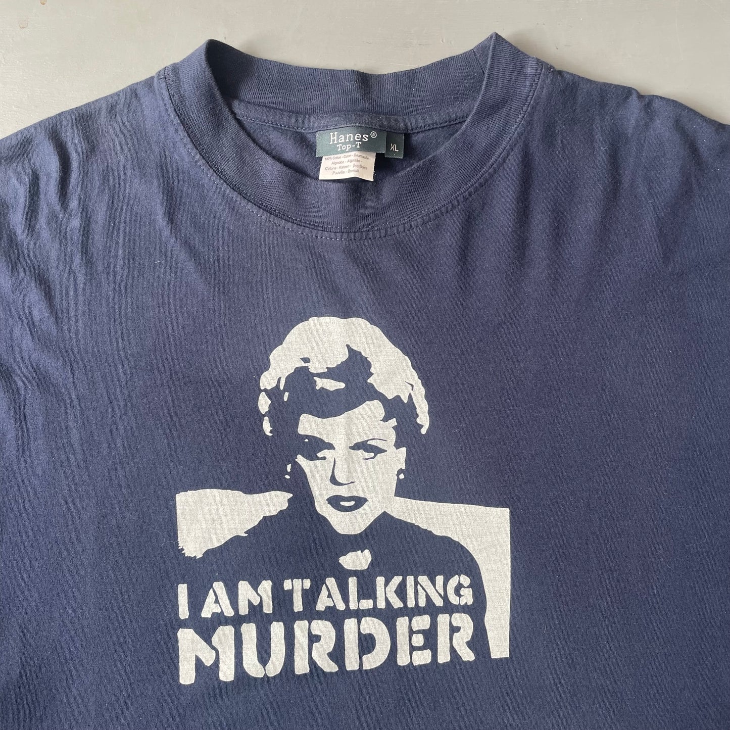 2000s Murder she wrote I am talking murder T-shirt (XL)