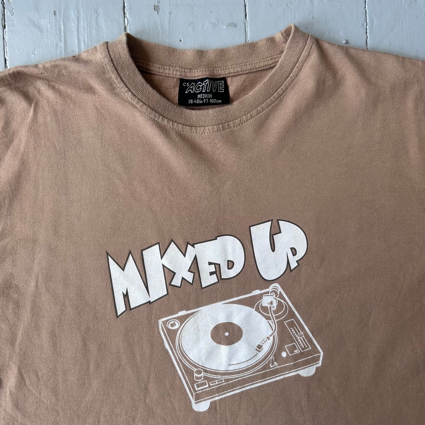 Early 2000s Mixed up T-shirt (M)