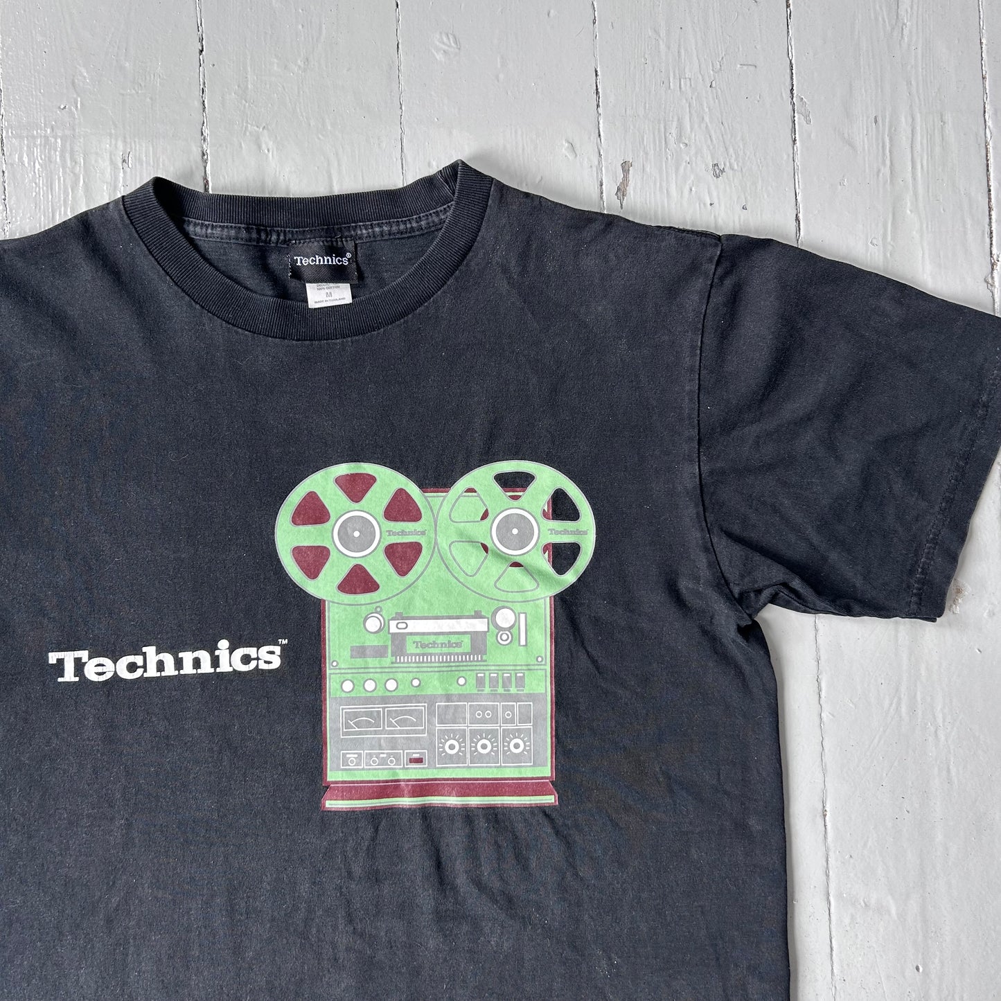 Early 2000s Technics T-shirt (M)