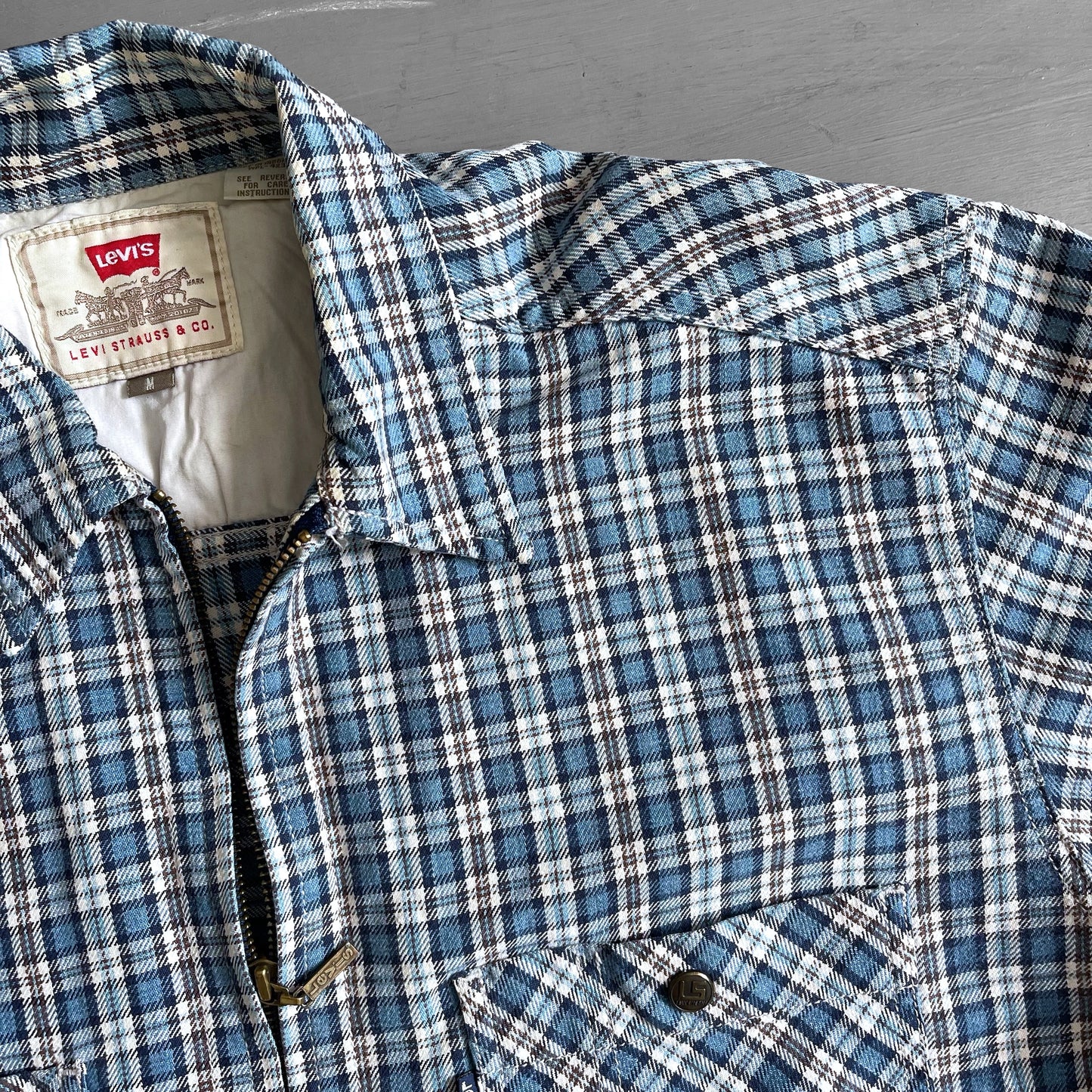 1990s Levi’s zip flannel shirt (XL)