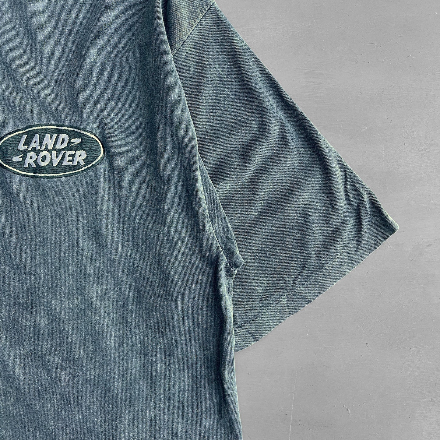 1990s Embroidered Land Rover T-Shirt (L/XL)