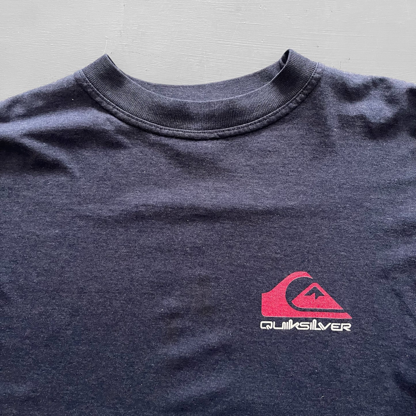 Early 2000 long sleeve Quiksilver T-Shirt (L/XL)