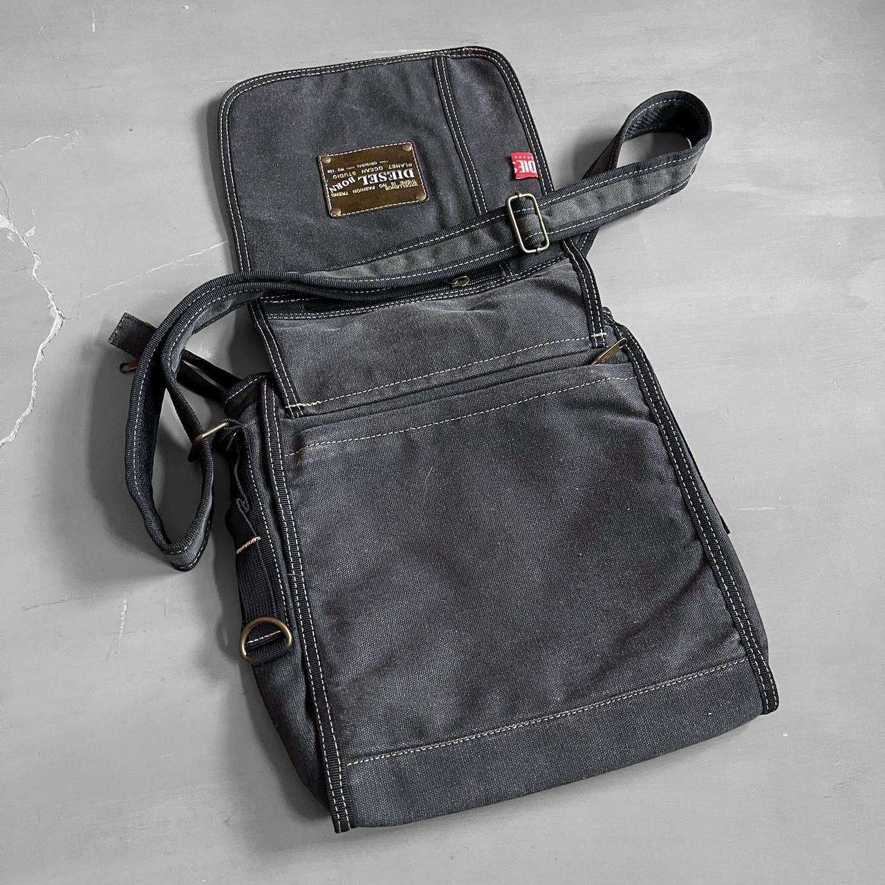 2000s Diesel spare parts bag