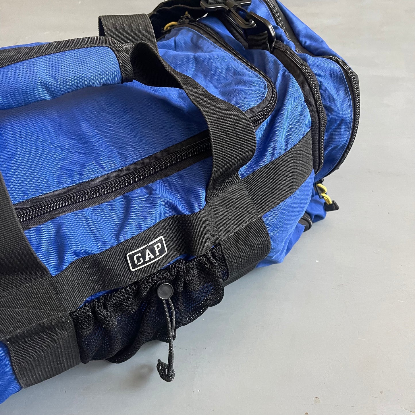 2001 GAP bag