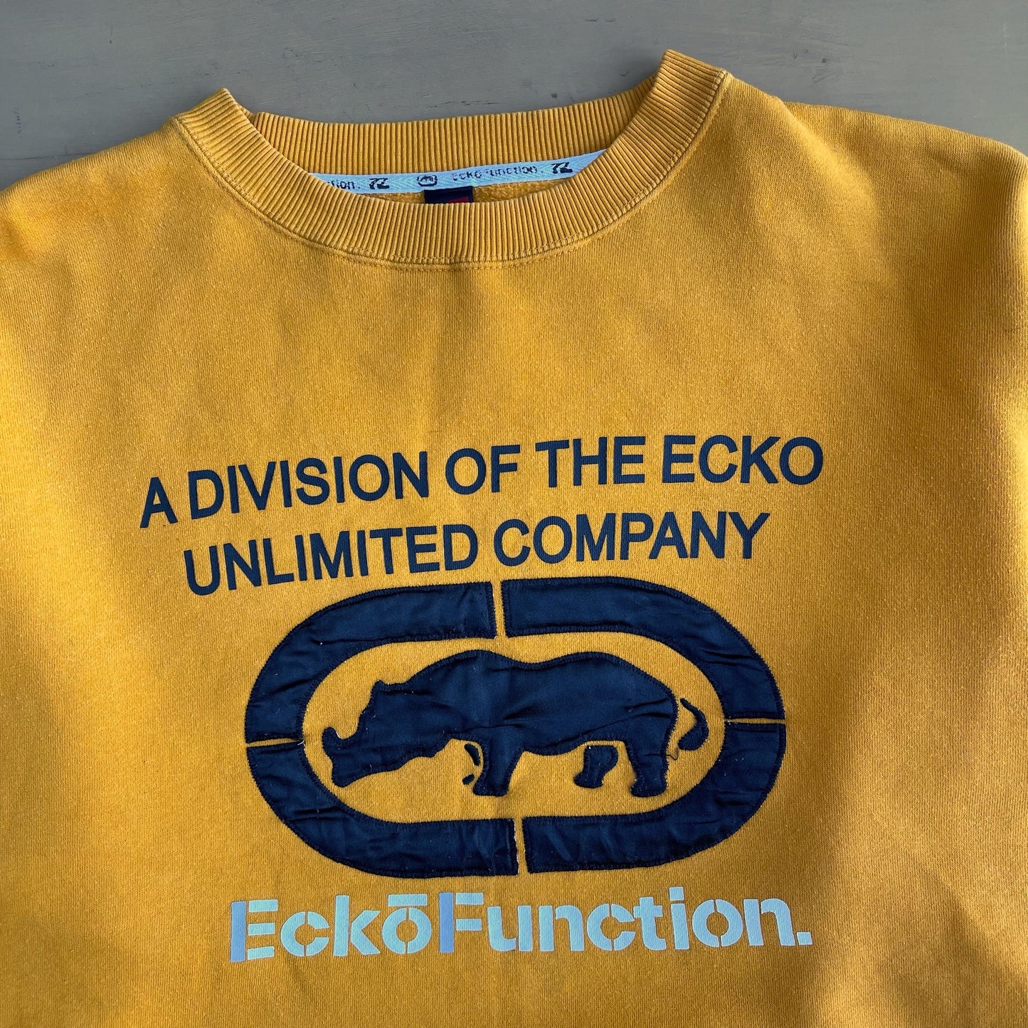 Early 2000s Ecko function sweatshirt (M)