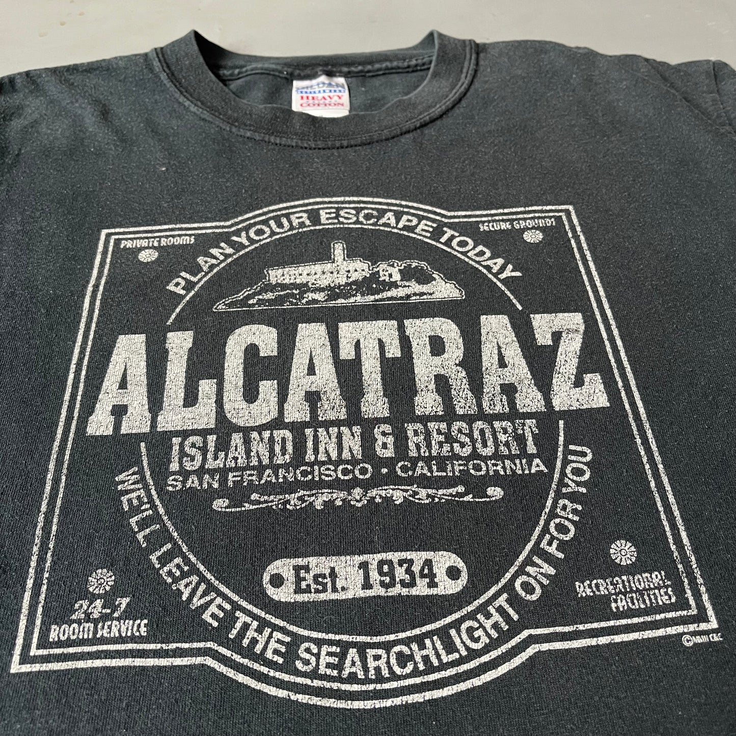 2000s Alcatraz plan your escape T-shirt (M)