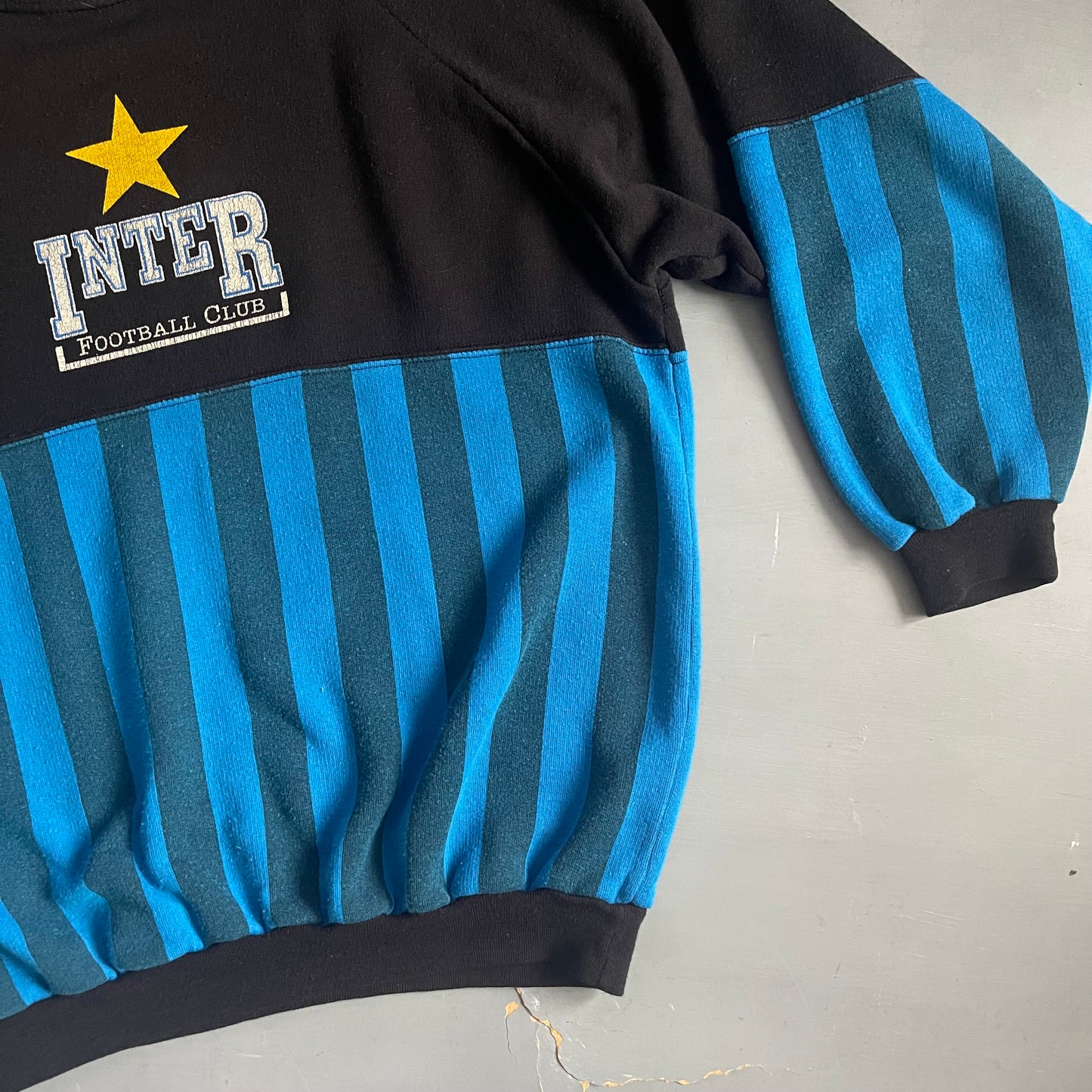 1990s Inter Milan training sweatshirt (L)