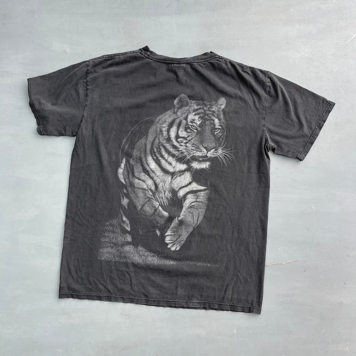 1990s Tiger graphic T-Shirt (XL)