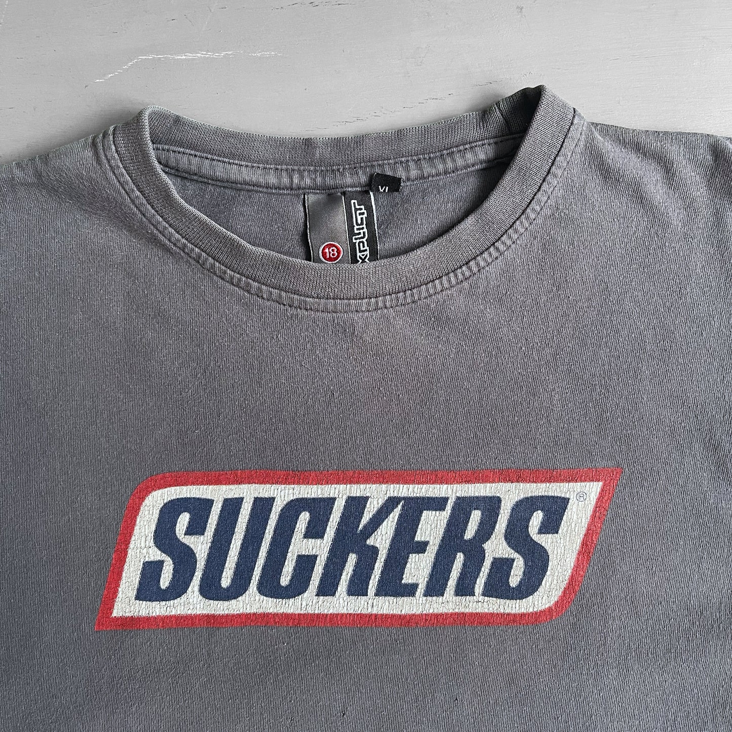 2000s Xplict SUCKERS / snickers T-Shirt (L)