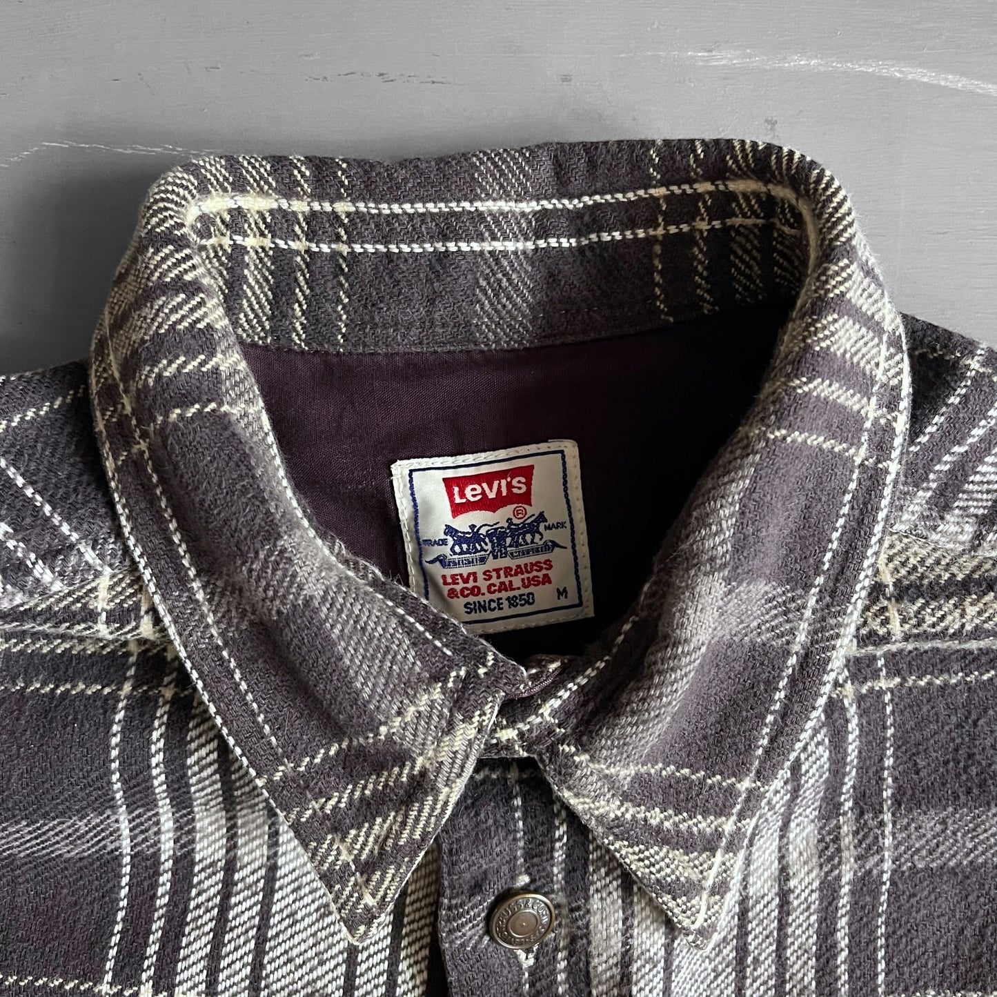 1990s Levi’s flannel over shirt (M/L)