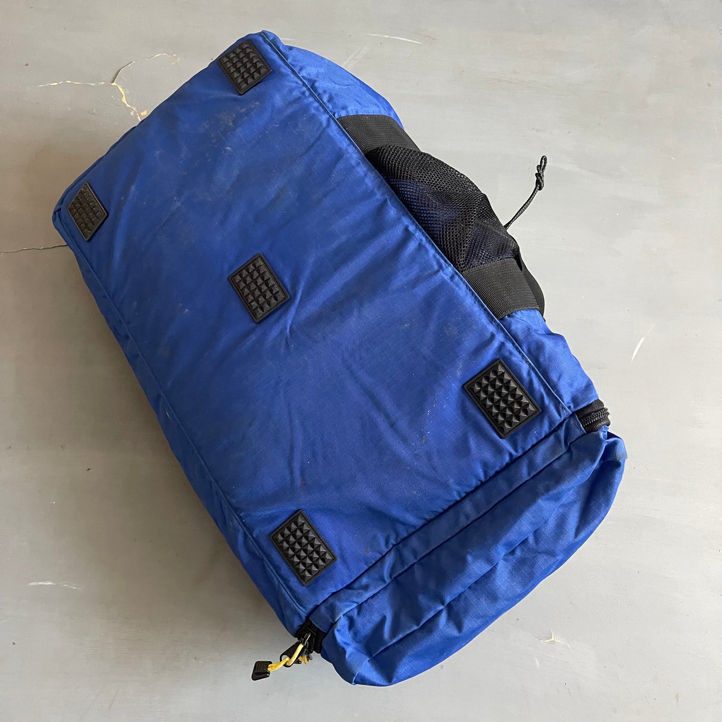 2001 GAP bag