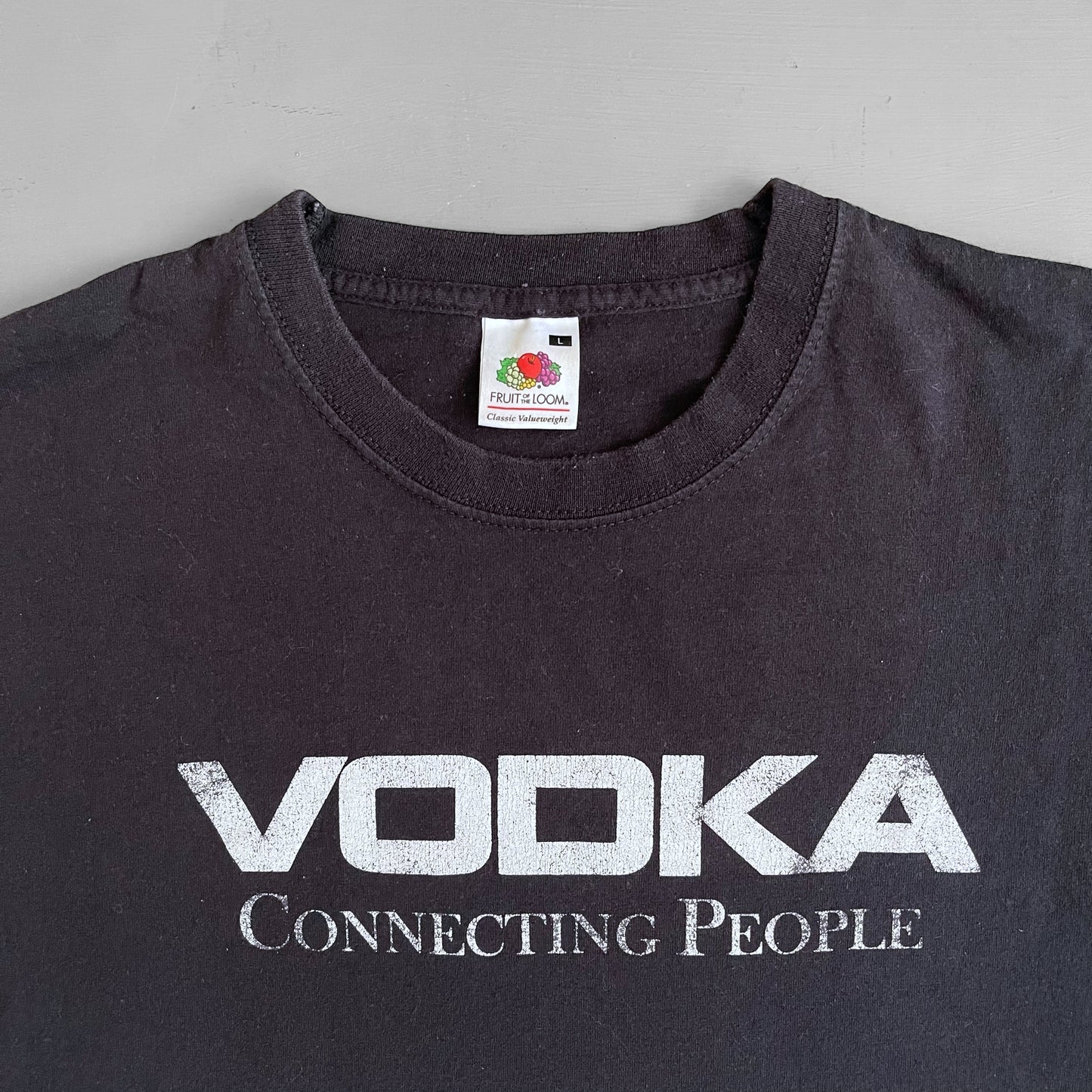 2000s Vodka connecting people T-shirt (L)