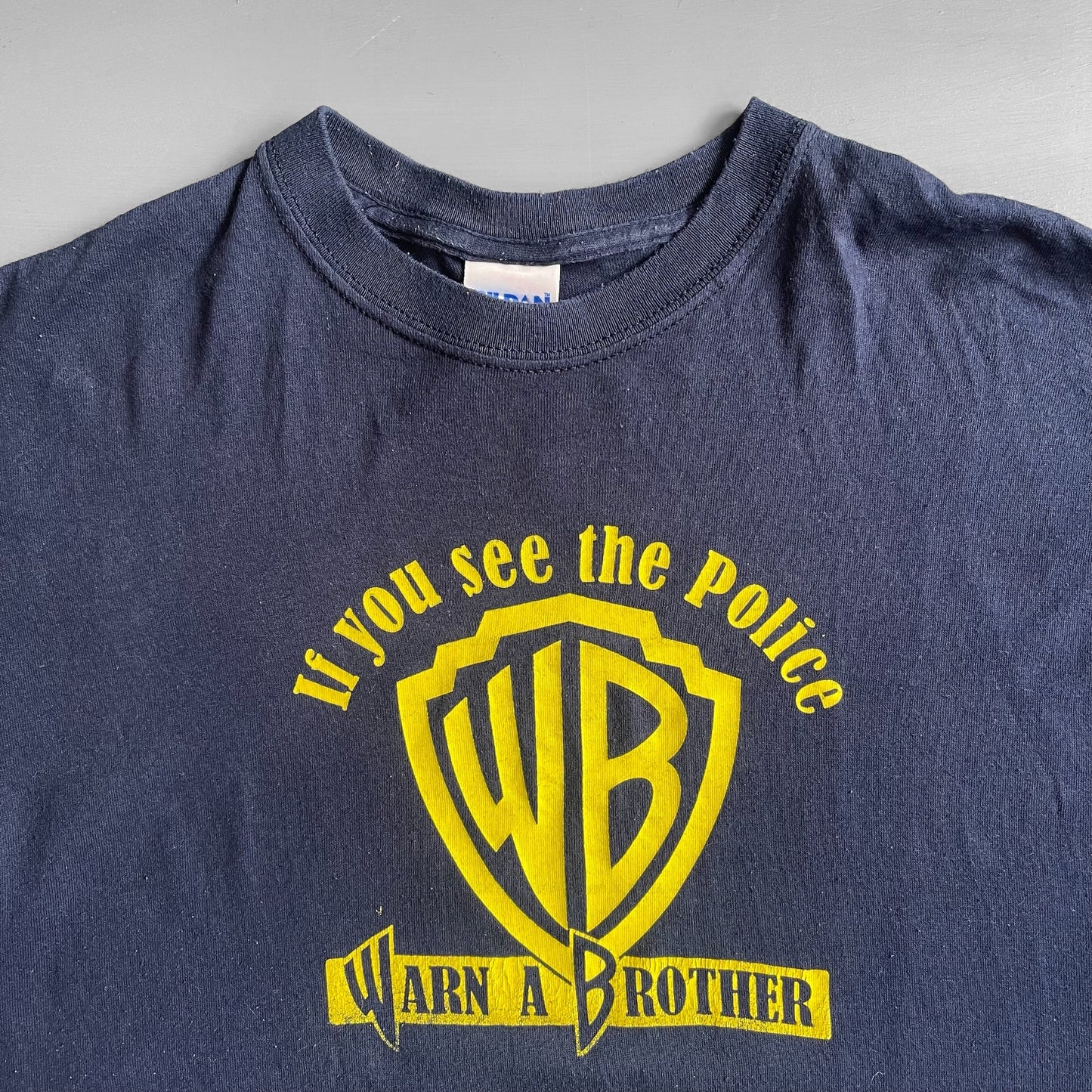 2000s if you see the police warn a brother T-shirt (S/M)