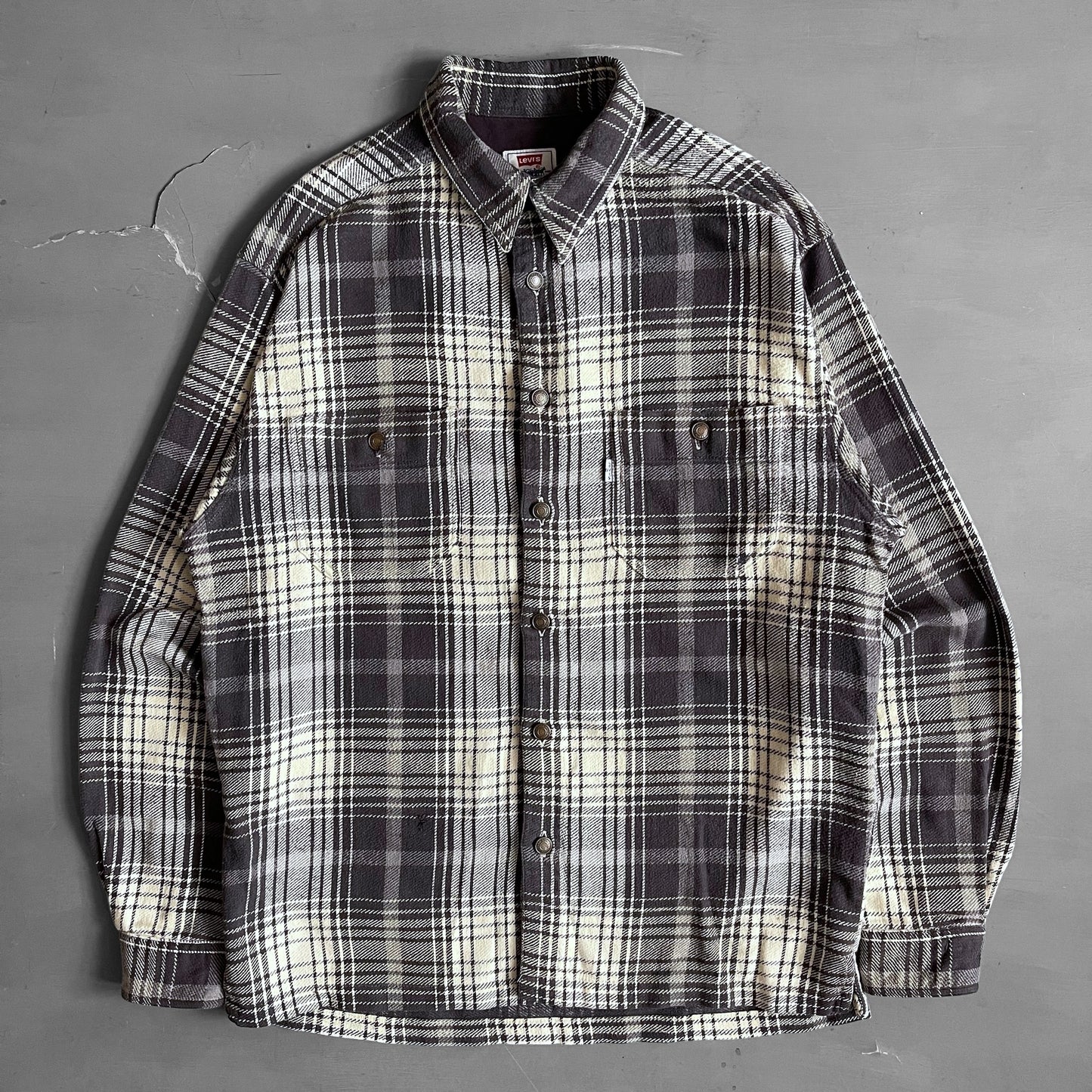 1990s Levi’s flannel over shirt (M/L)