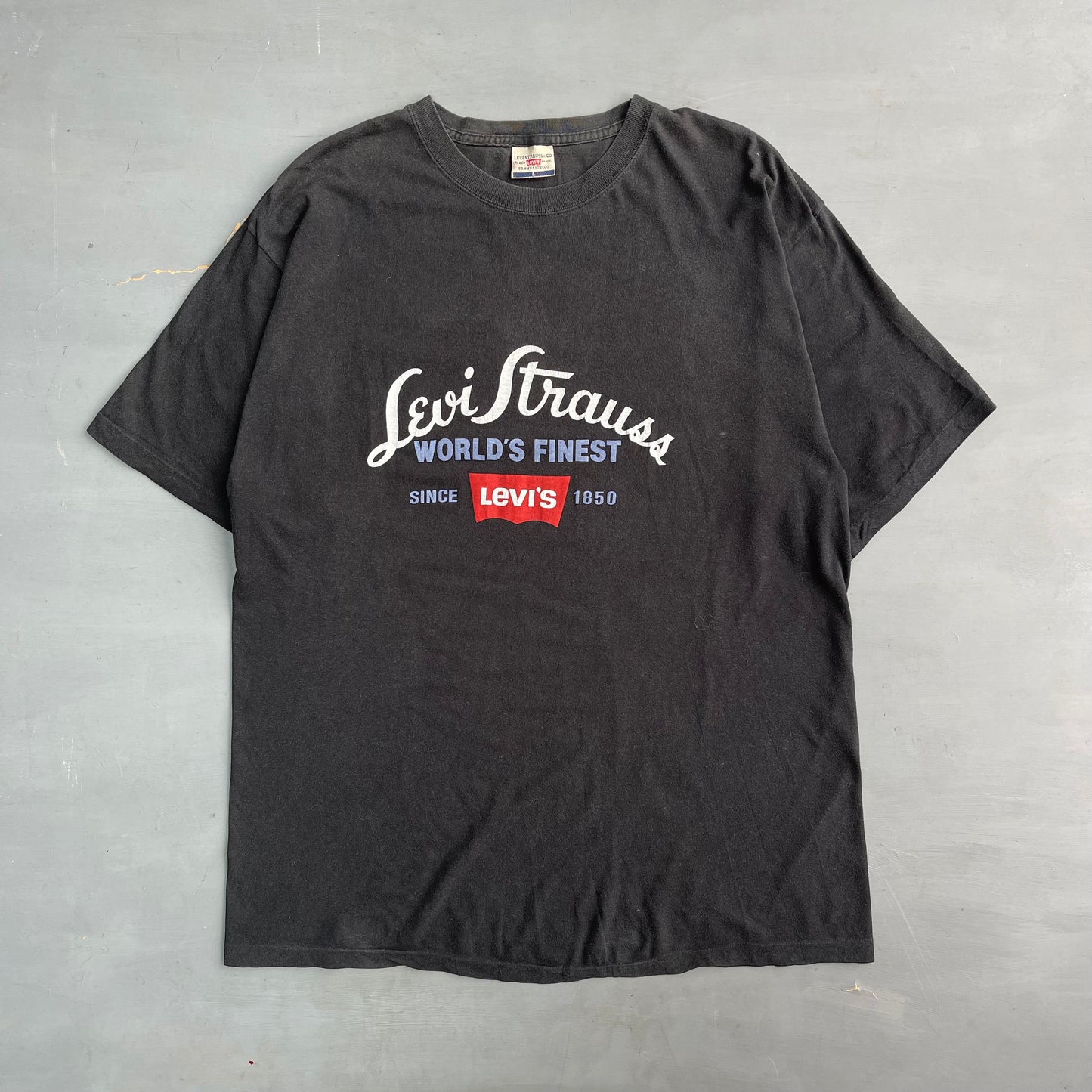 1990s Levi’s Strauss T-shirt (L/XL)