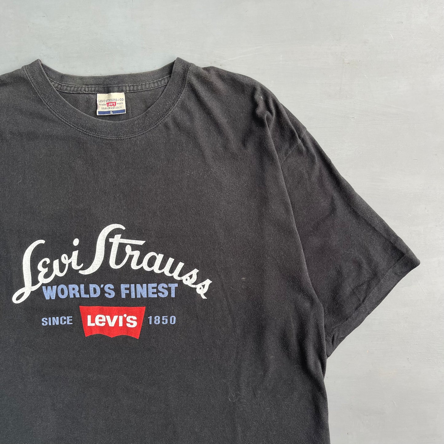 1990s Levi’s Strauss T-shirt (L/XL)