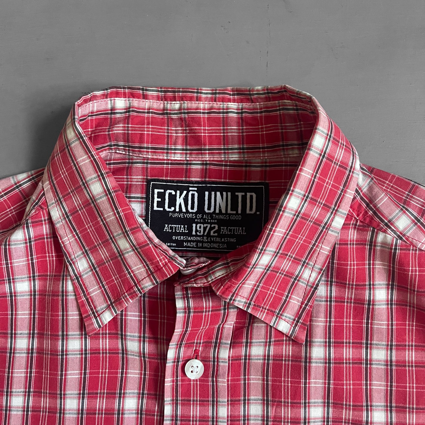 2000 Ecko short sleeve shirt (XL)