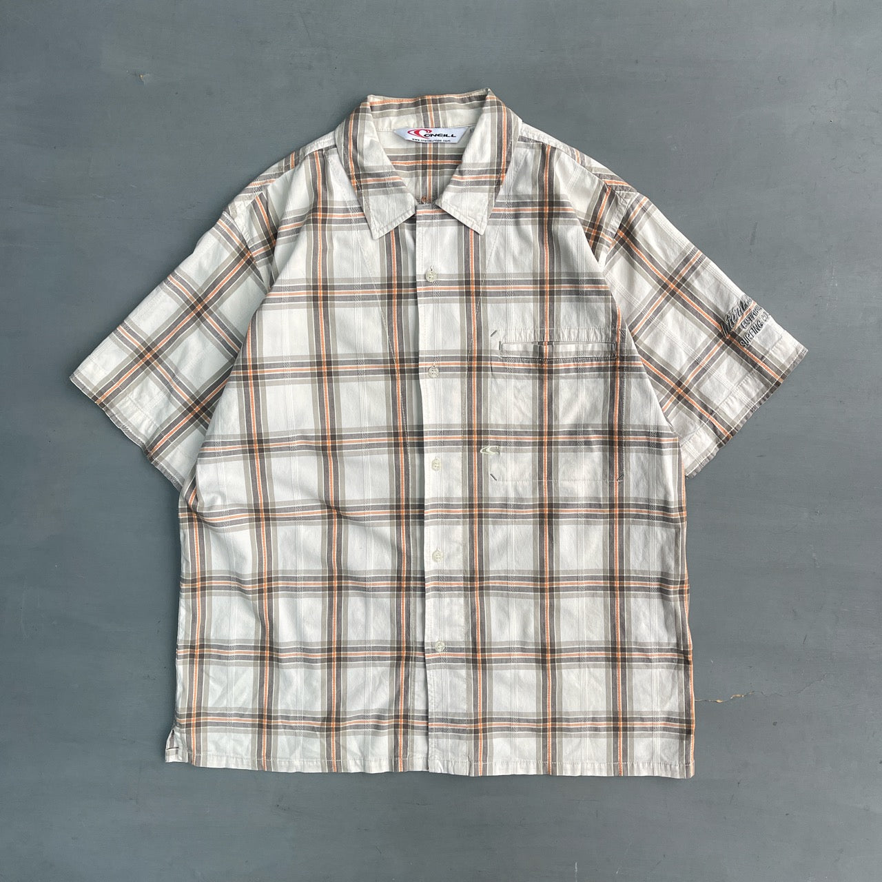 Early 2000s checked O’Neill short sleeve shirt (L)