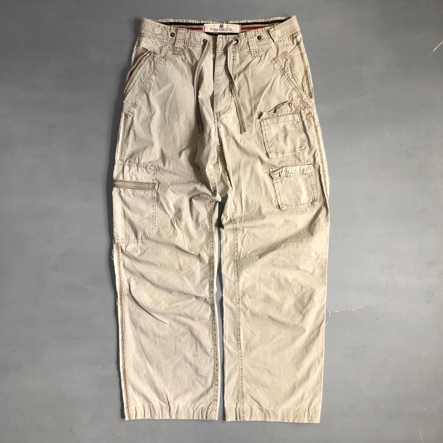 Early 2000s fishbone utility cargos (32 adjustable waist)