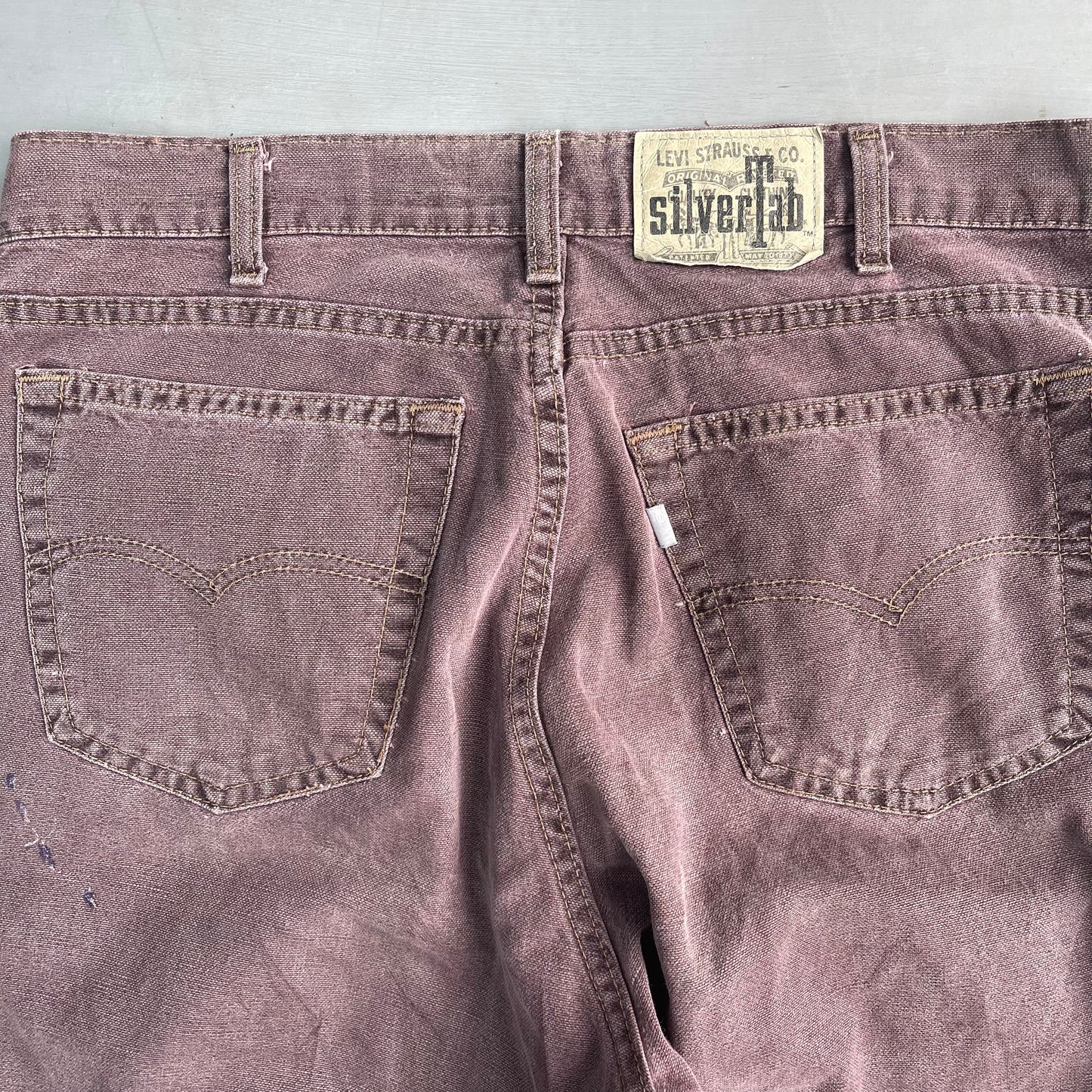 1990s SilverTab Levi’s loose jeans (34 waist)