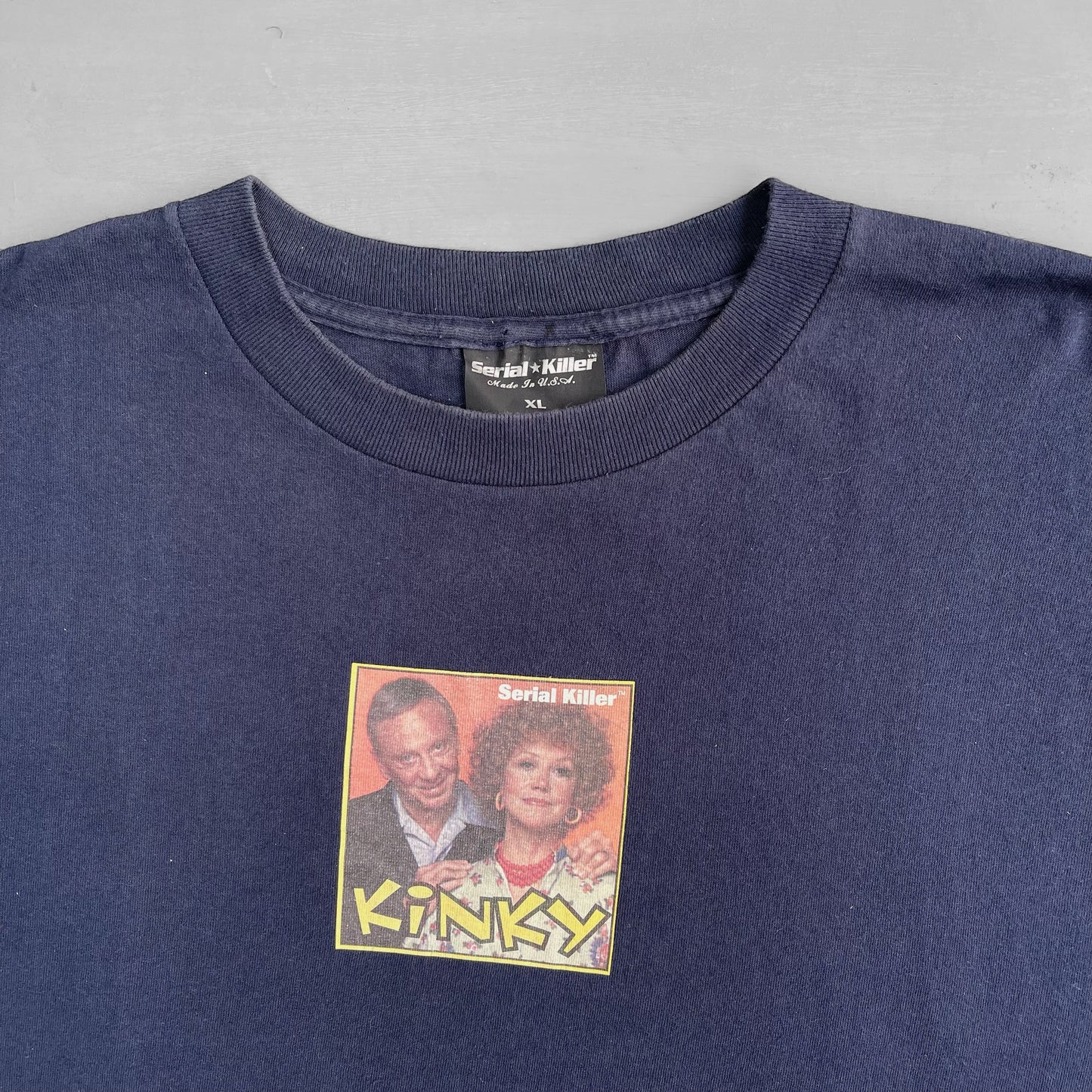 1990s Kinky serial killer T-Shirt (XL)