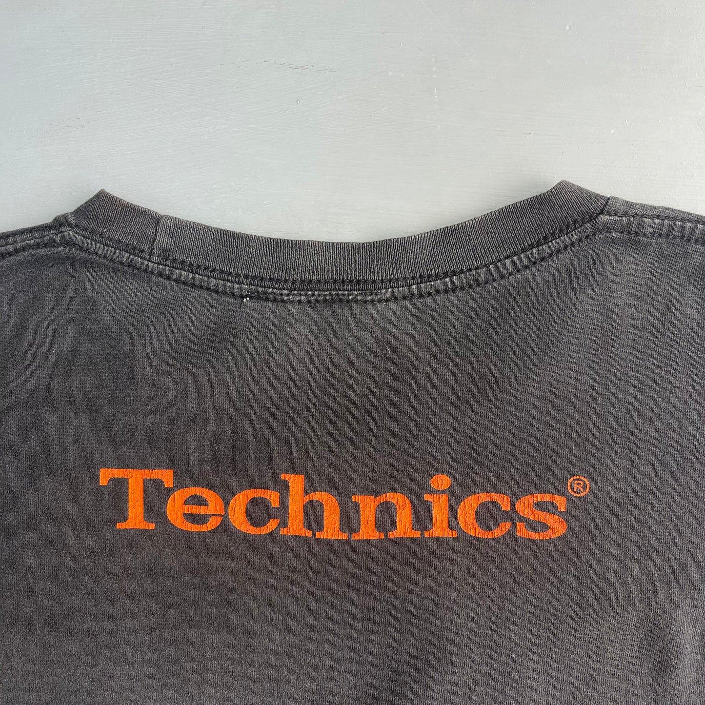 Early 2000s Technics logo T-Shirt (M)