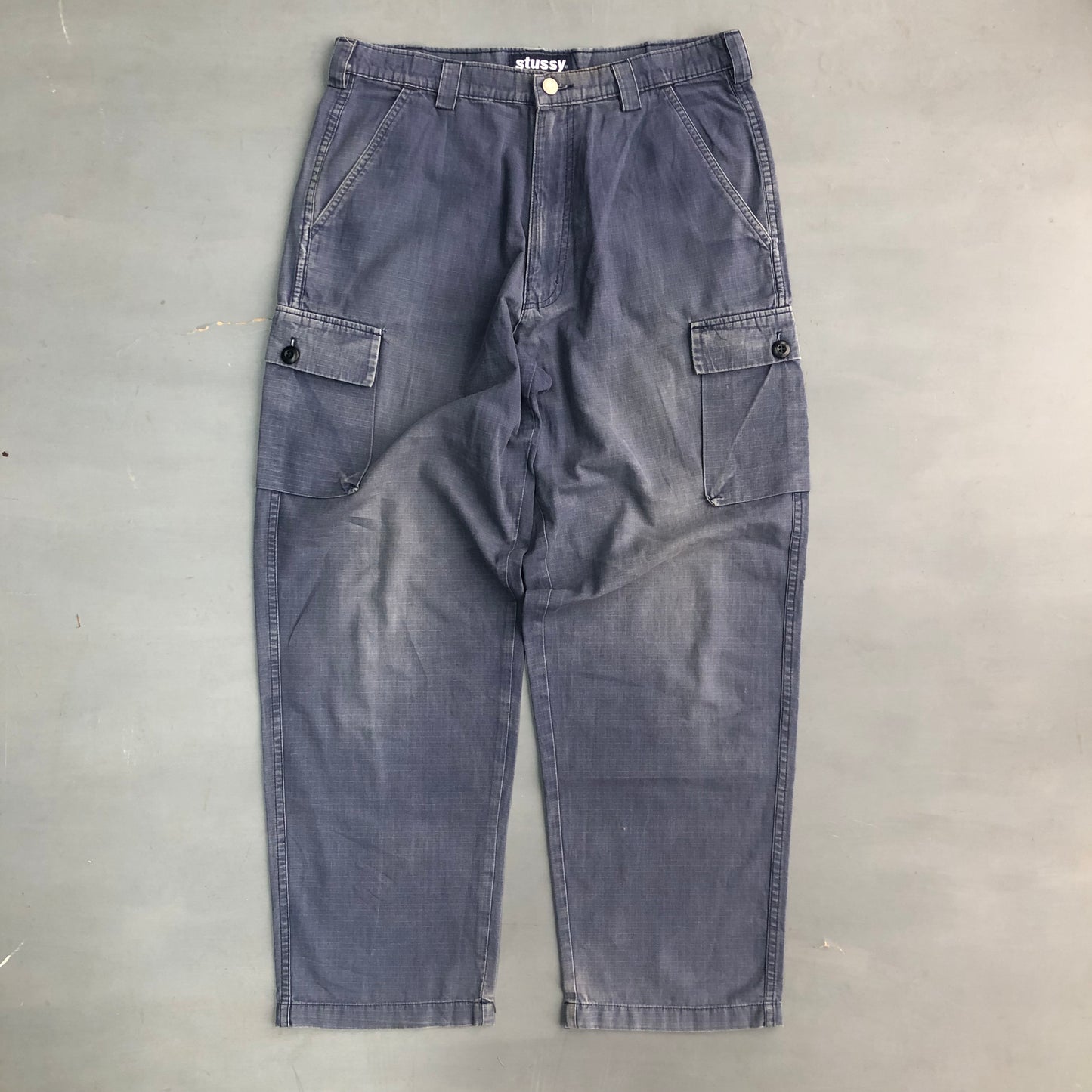 1990s Stussy military cargo trousers (32 waist)