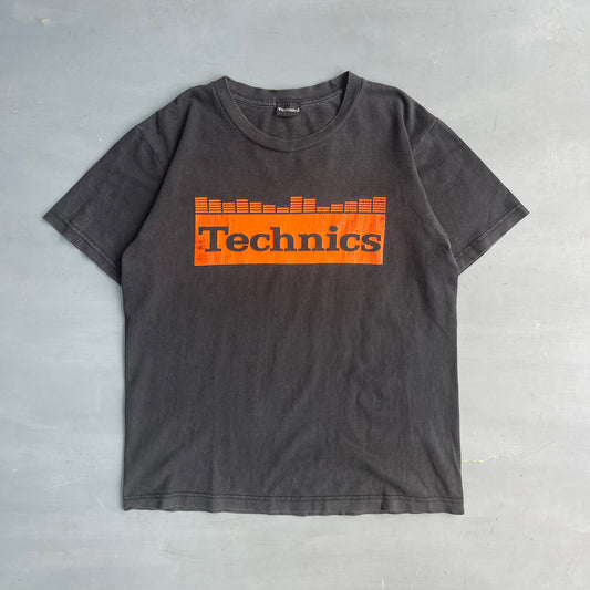 Early 2000s Technics logo T-Shirt (M)