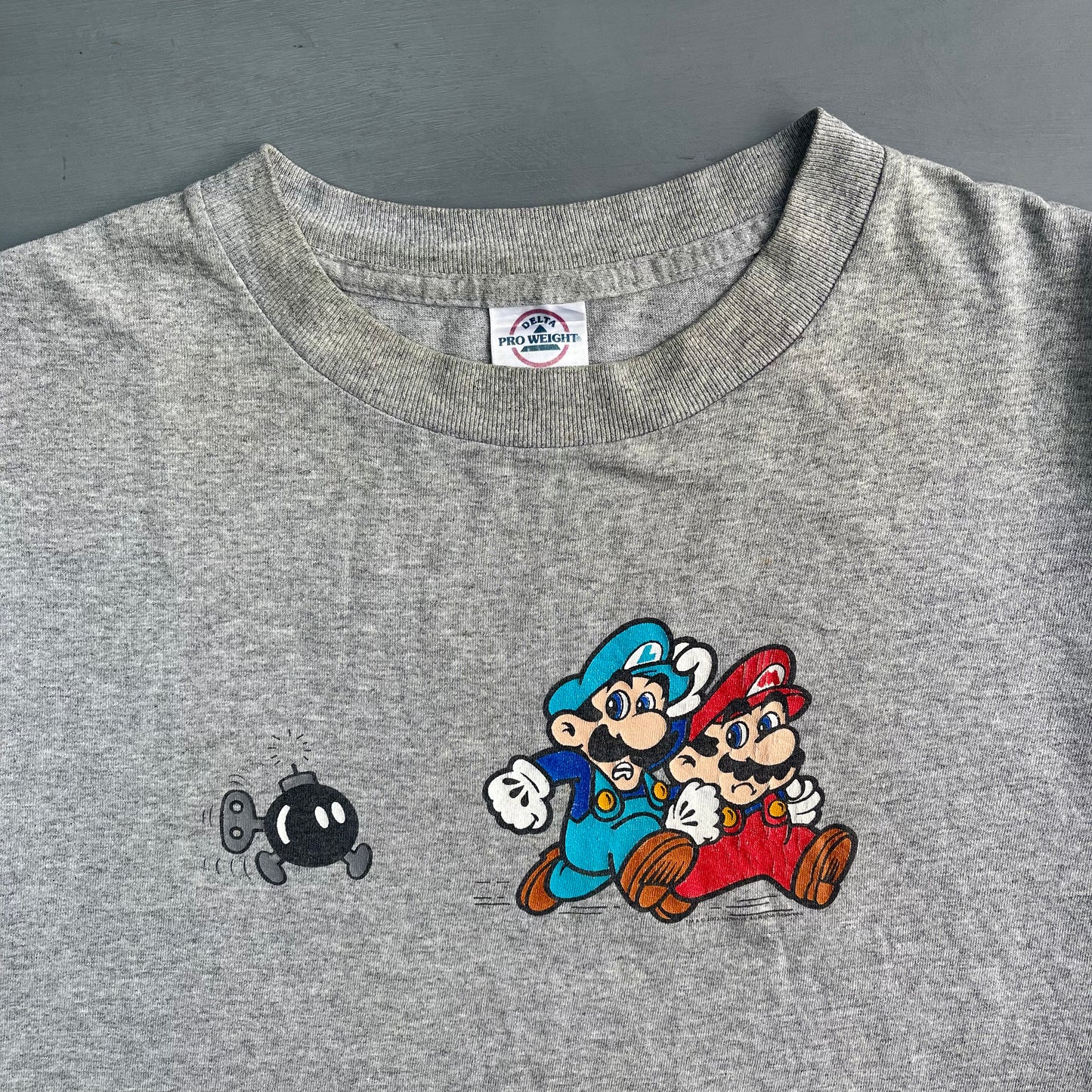 2002 Nintendo Mario & Luigi bomb T-Shirt (XL)