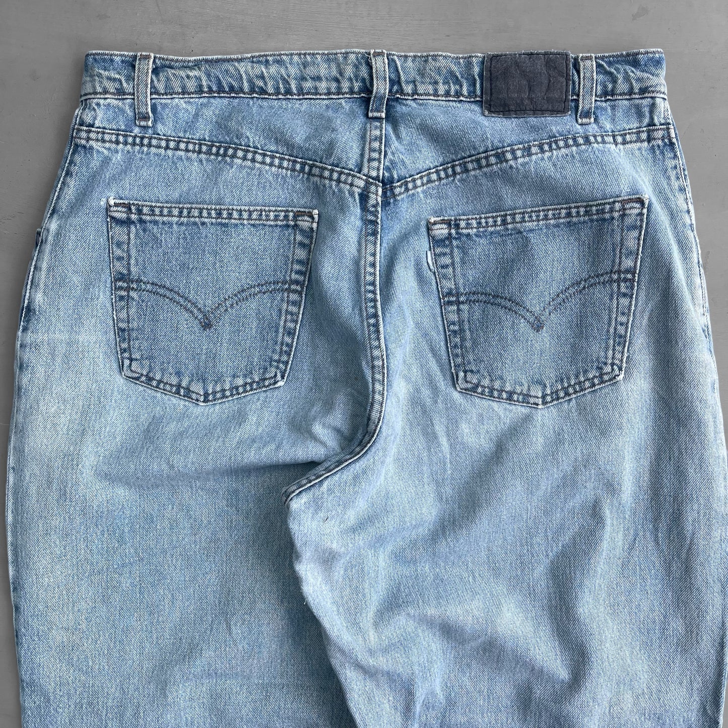 1990s SilverTab Levi’s baggy jeans (38 waist)