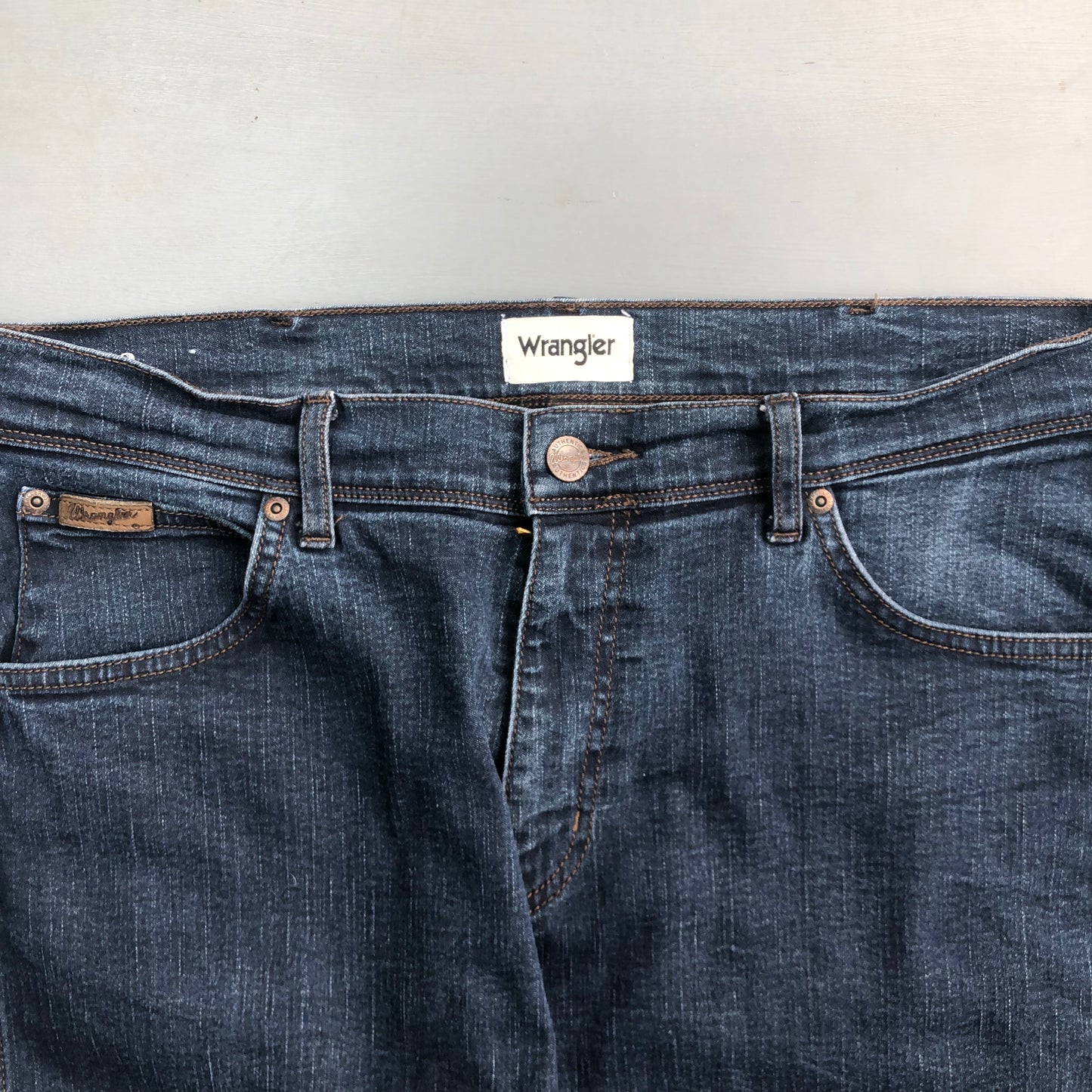 2000s baggy Wrangler jeans (36 waist)