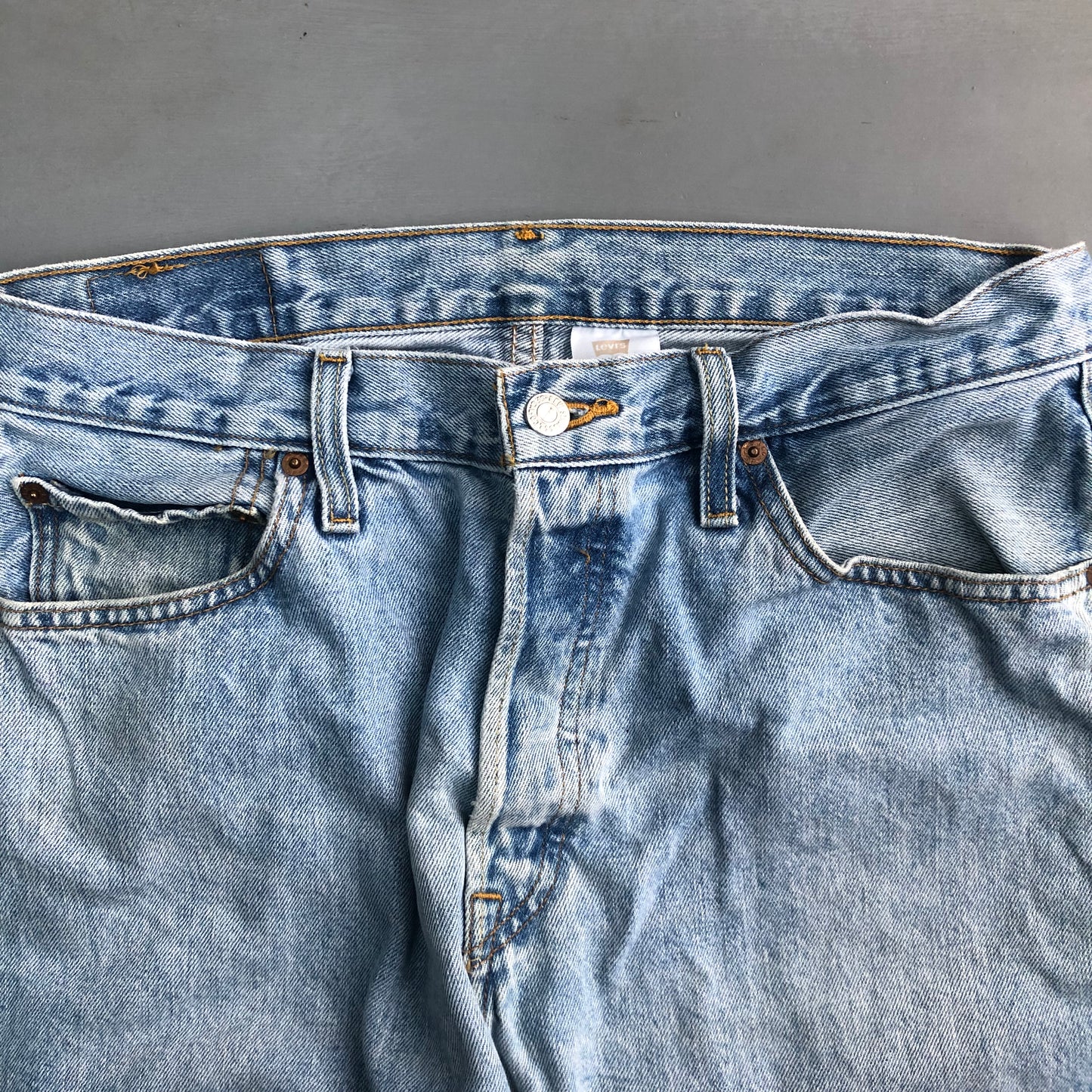 2000s light blue wash Levis 501 (34 waist)