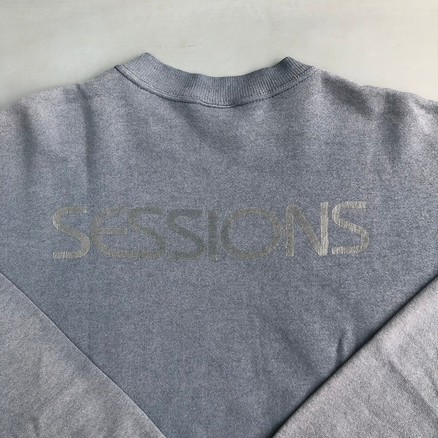 Vintage 90s sessions sweatshirt (XL)