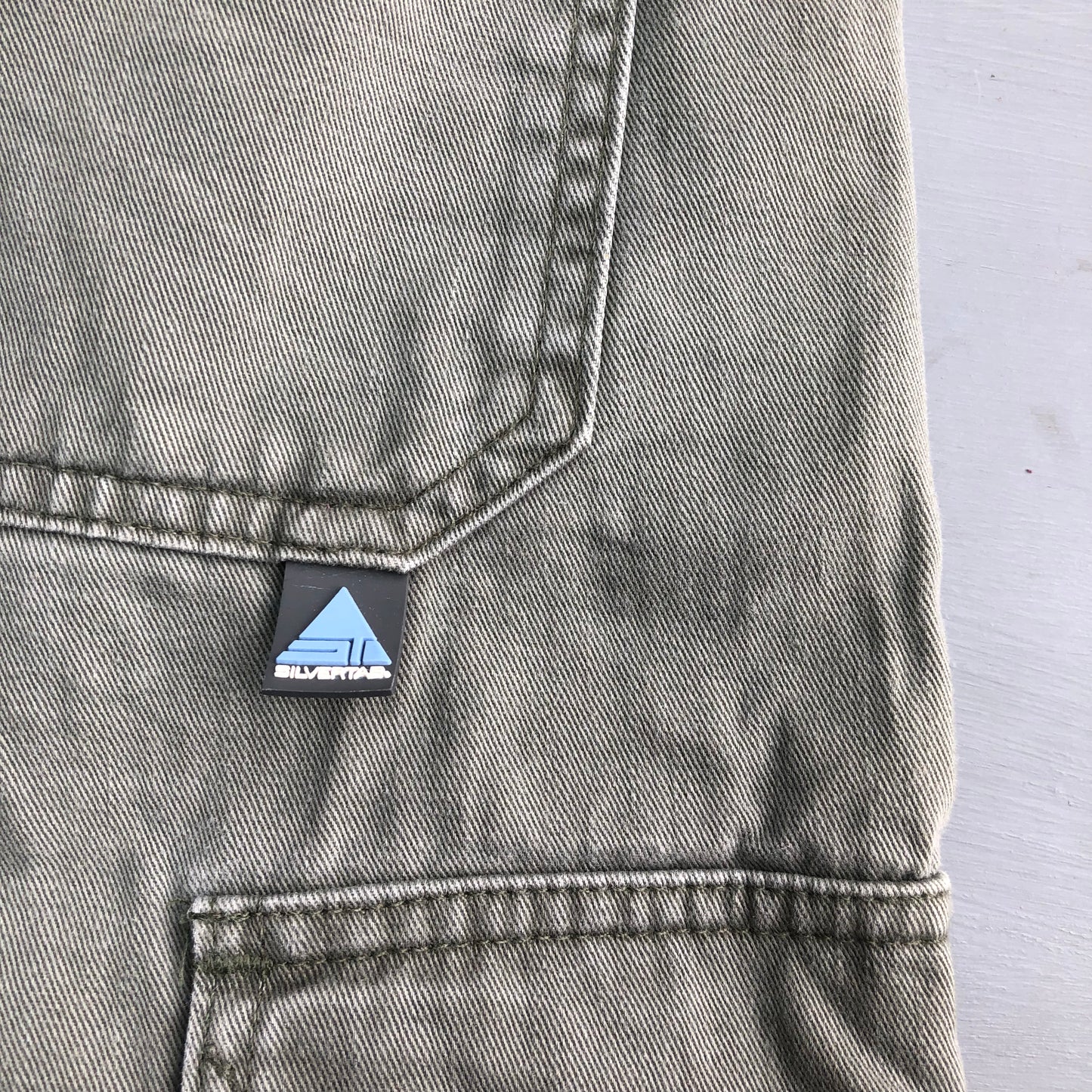 2000s Levis SilverTab utility shorts (34 waist)