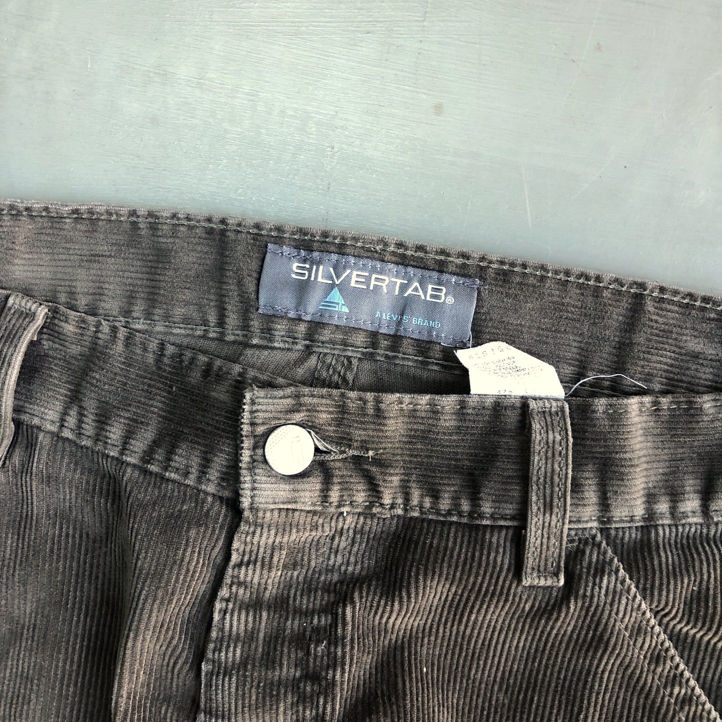 2000s Levis baggy SilverTab corduroy carpenter trousers (34 waist)