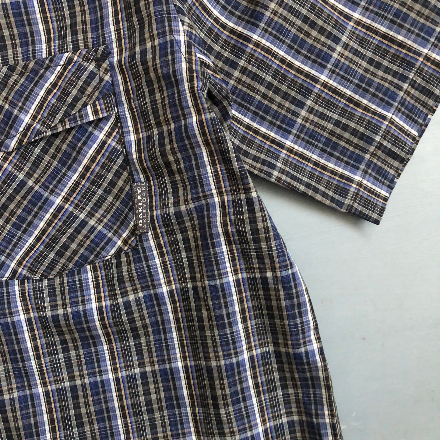 2000s short sleeve Oakley checked shirt (M)